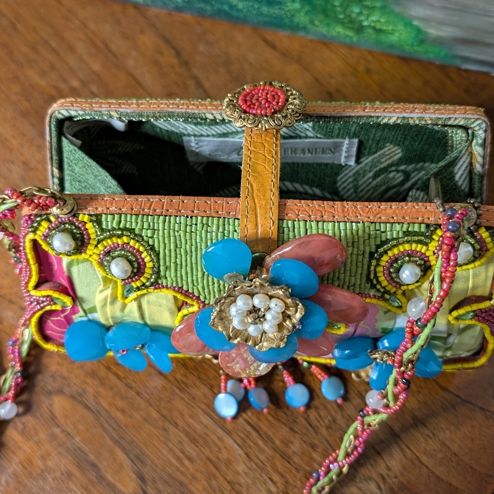 Mary Frances beaded Purse With Duster - Picture 7 of 15